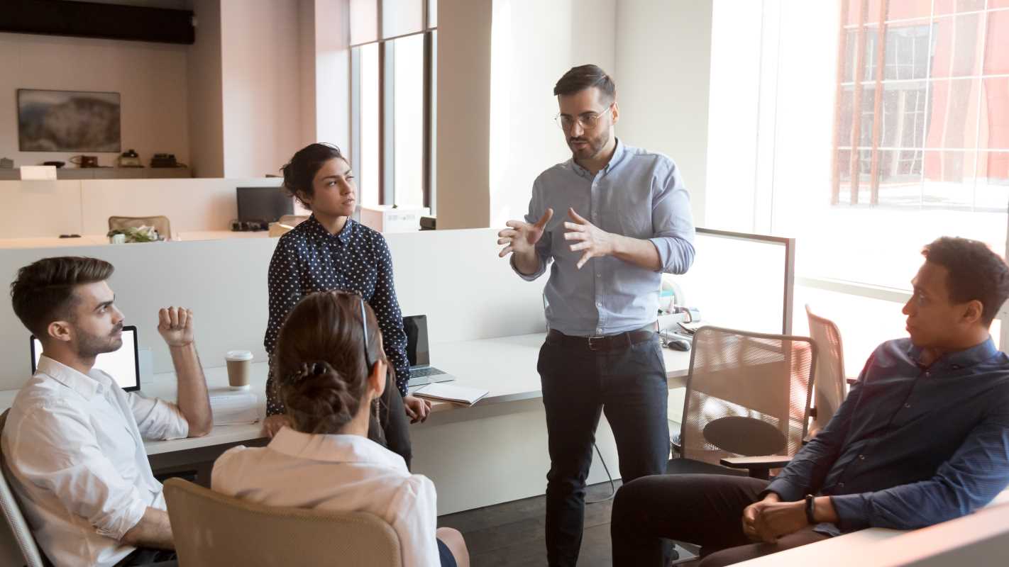 6 Leadership Tactics to Inspire Engagement in Fully Distributed Startups
