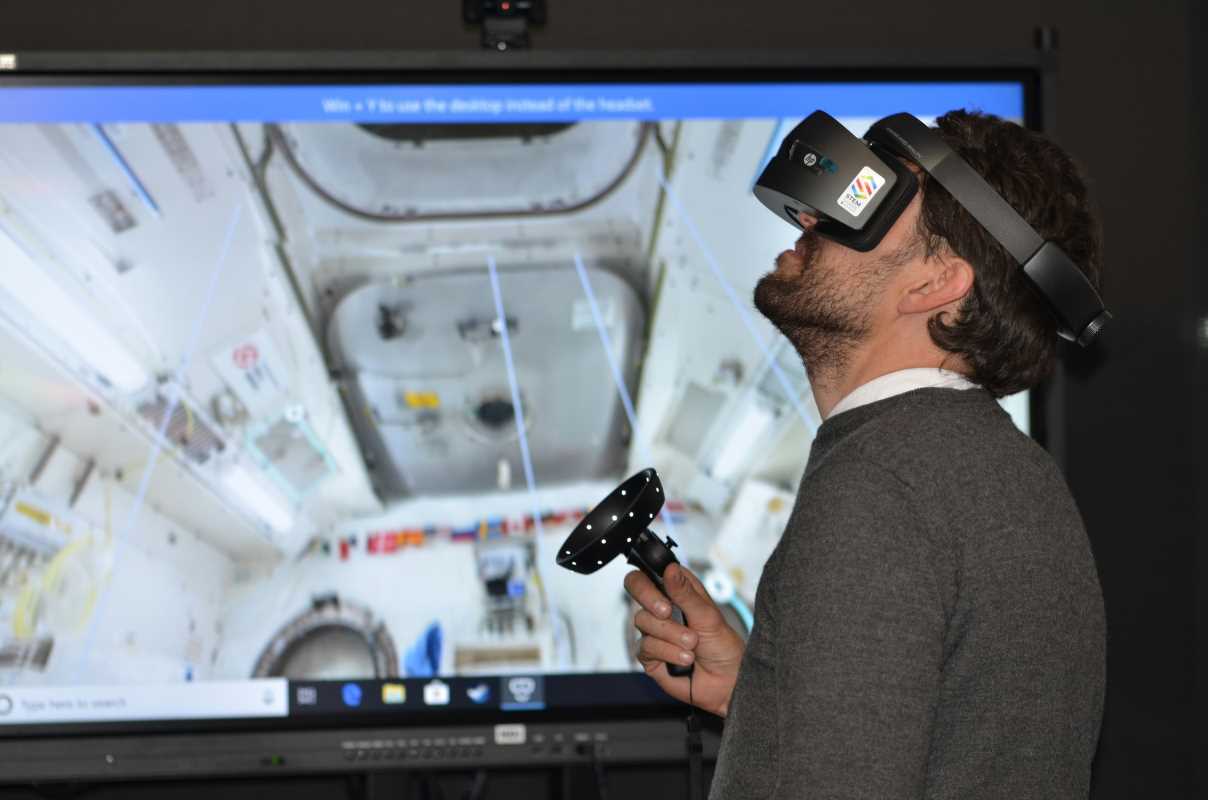 VR Platforms for Real-Time Architectural Co-Design